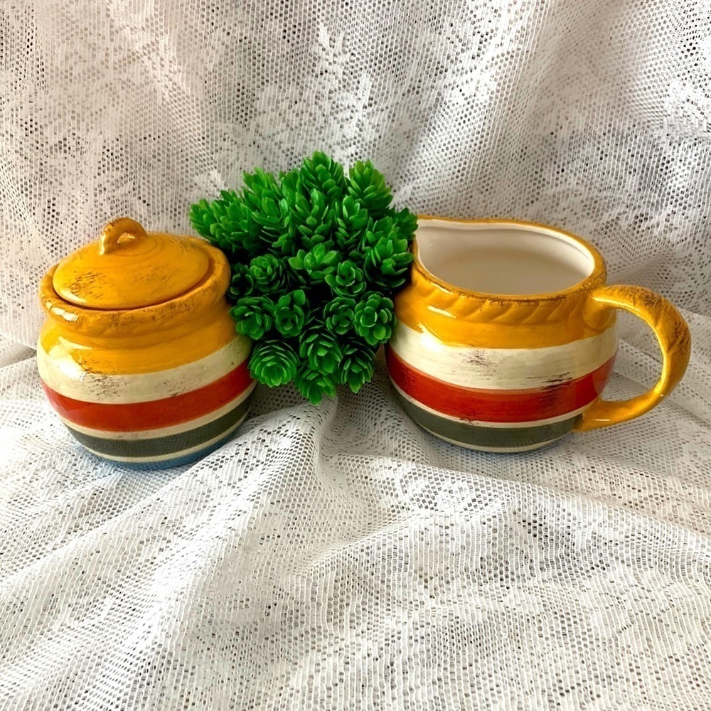 Mexican Styled Cream/Sugar set. By Elica Home Trends hand painted. Mexican Feel